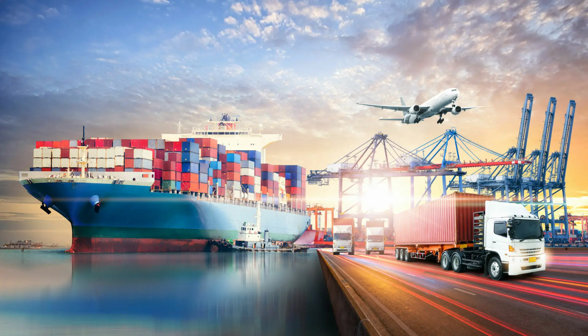 Logistics là gì? Vai trò to lớn của logistics trong chuỗi cung ứng