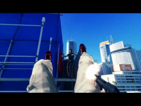 alt text: Ảnh chụp màn hình game Mirror's Edge, nhân vật Faith Connors đang chạy trên mái nhà