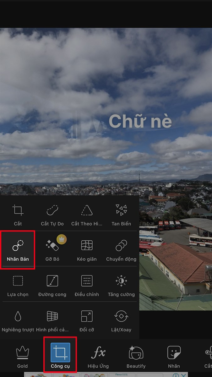 alt text: Chọn công cụ Nhân Bản trong PicsArt