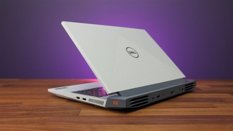 alt text: Dell Gaming G15