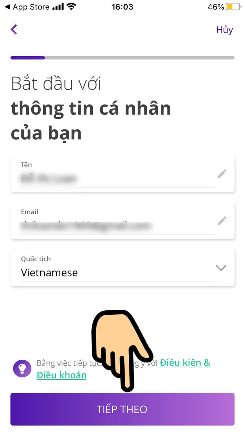 alt text: Điền thông tin cá nhân