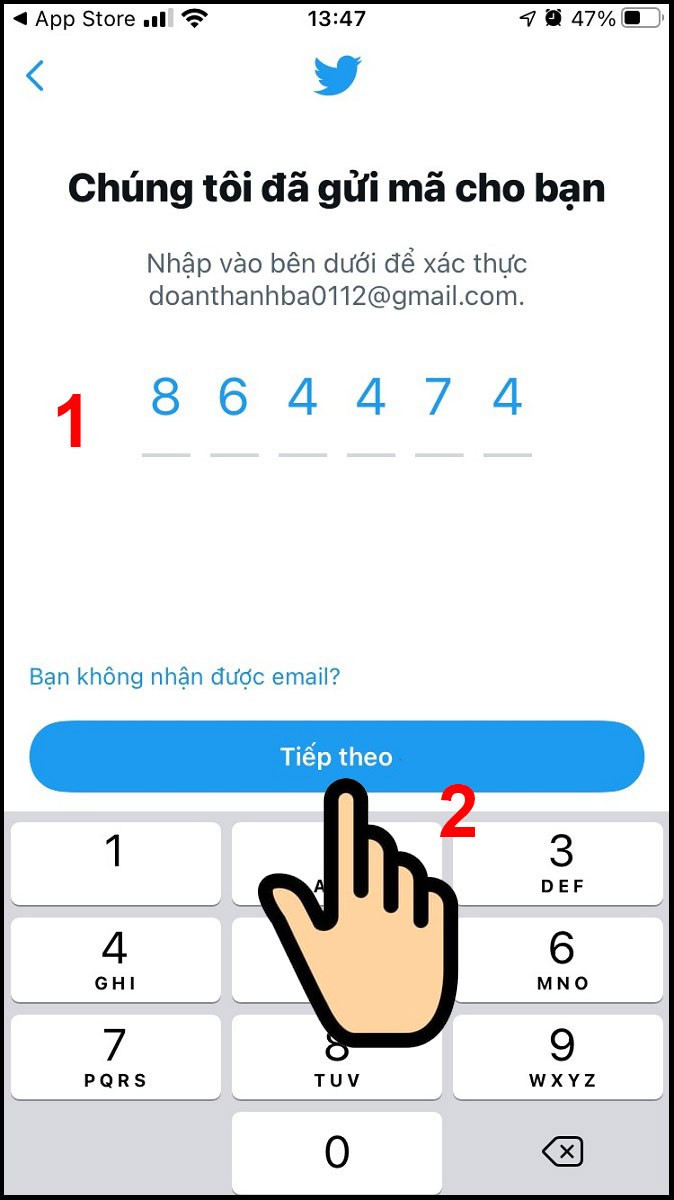 alt text: Nhập mã xác thực từ email