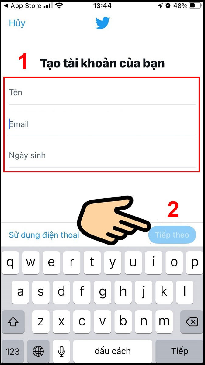 alt text: Nhập tên, email và ngày sinh