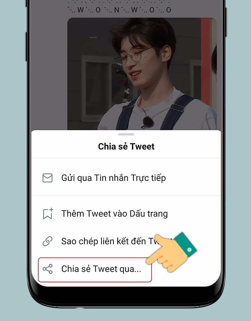 Chọn Chia sẻ Tweet qua…