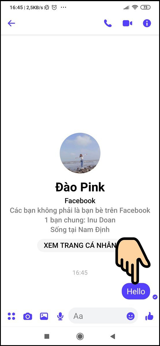 Chọn cuộc trò chuyện với người bạn trên Messenger mà có tin nhắn bạn muốn xóa.