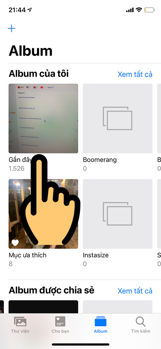 Mở ứng dụng Ảnh và chọn Album