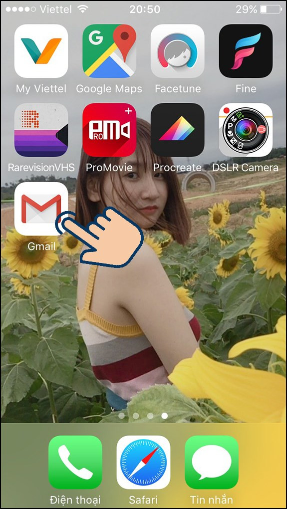 vào ứng dụng Gmail.
