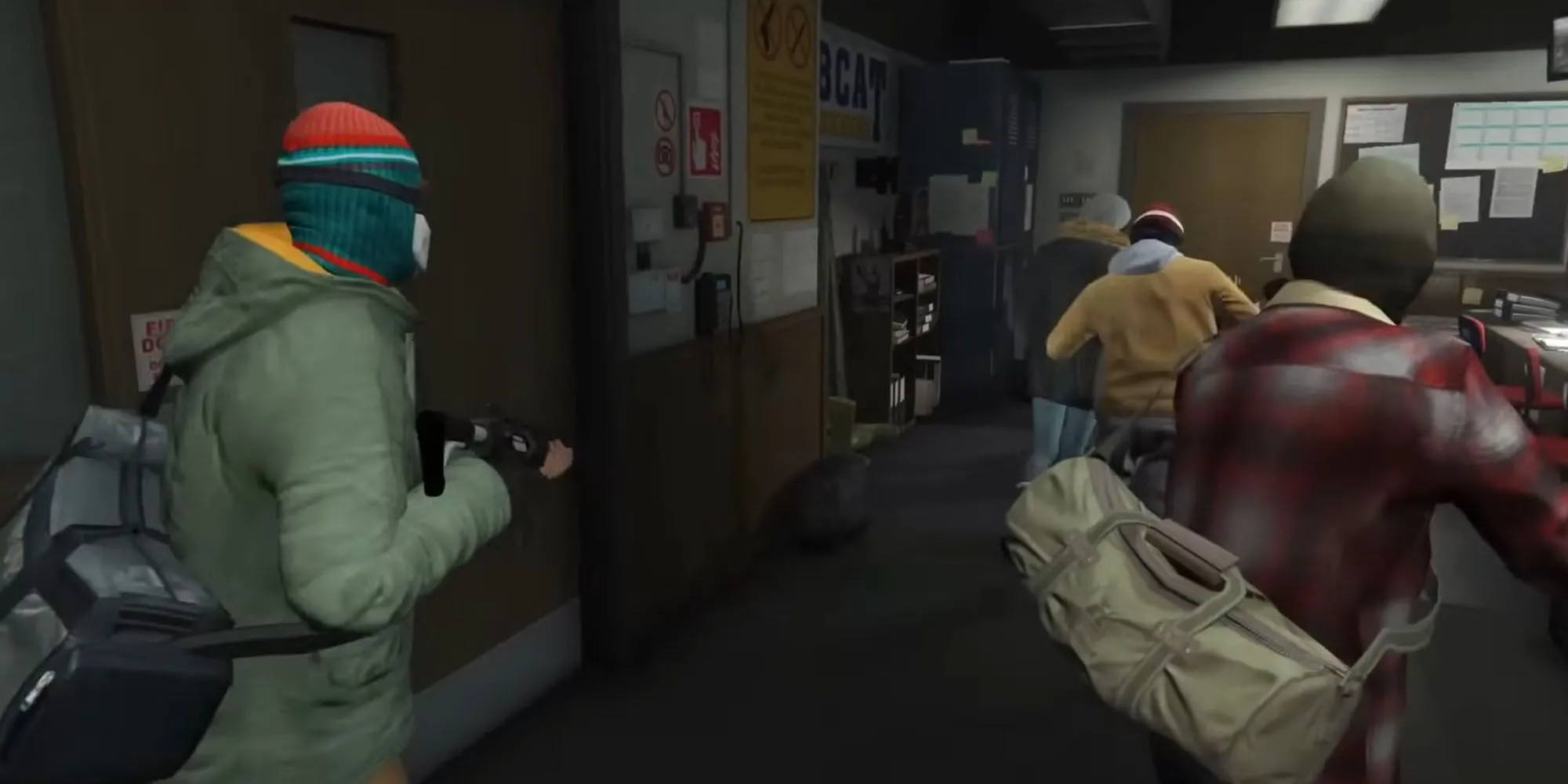 Cảnh mở đầu của GTA V với Michael và Trevor trong phi vụ cướp ngân hàng ở North Yankton