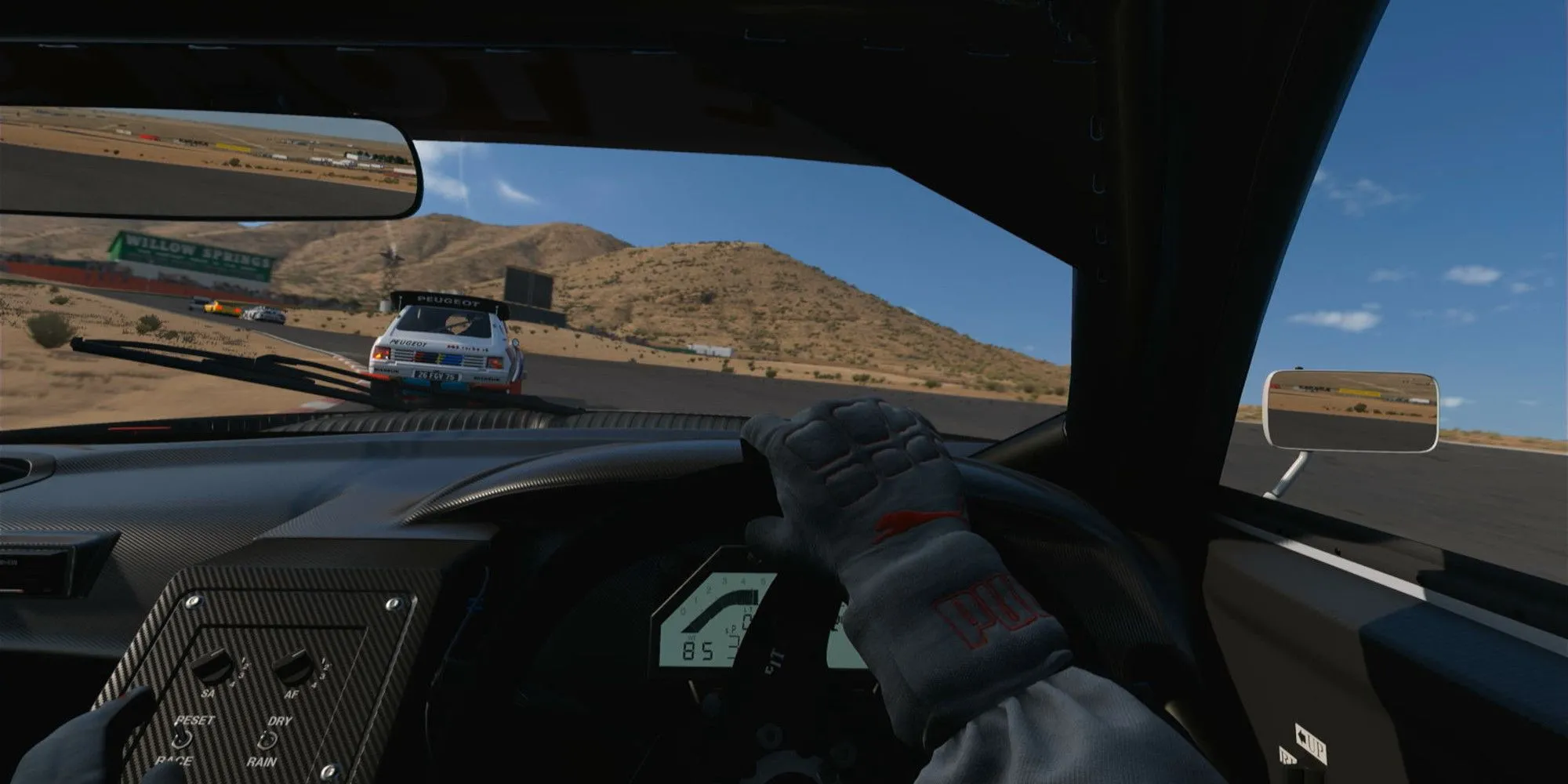 Chế độ góc nhìn thứ nhất trong Gran Turismo 7 khi tắt HUD