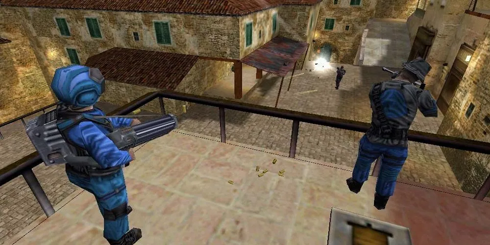 Hai người chơi Team Fortress Classic đang giao tranh trong một bản đồ của game