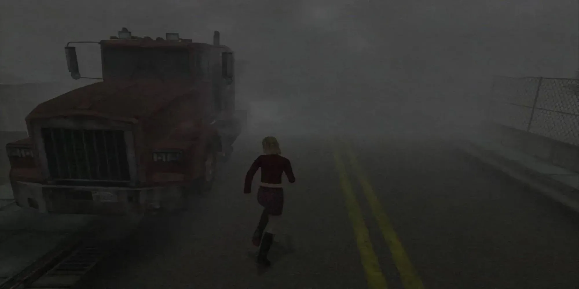 Nhân vật James Sunderland trong Silent Hill 2 PS2 đối mặt với quái vật Pyramid Head