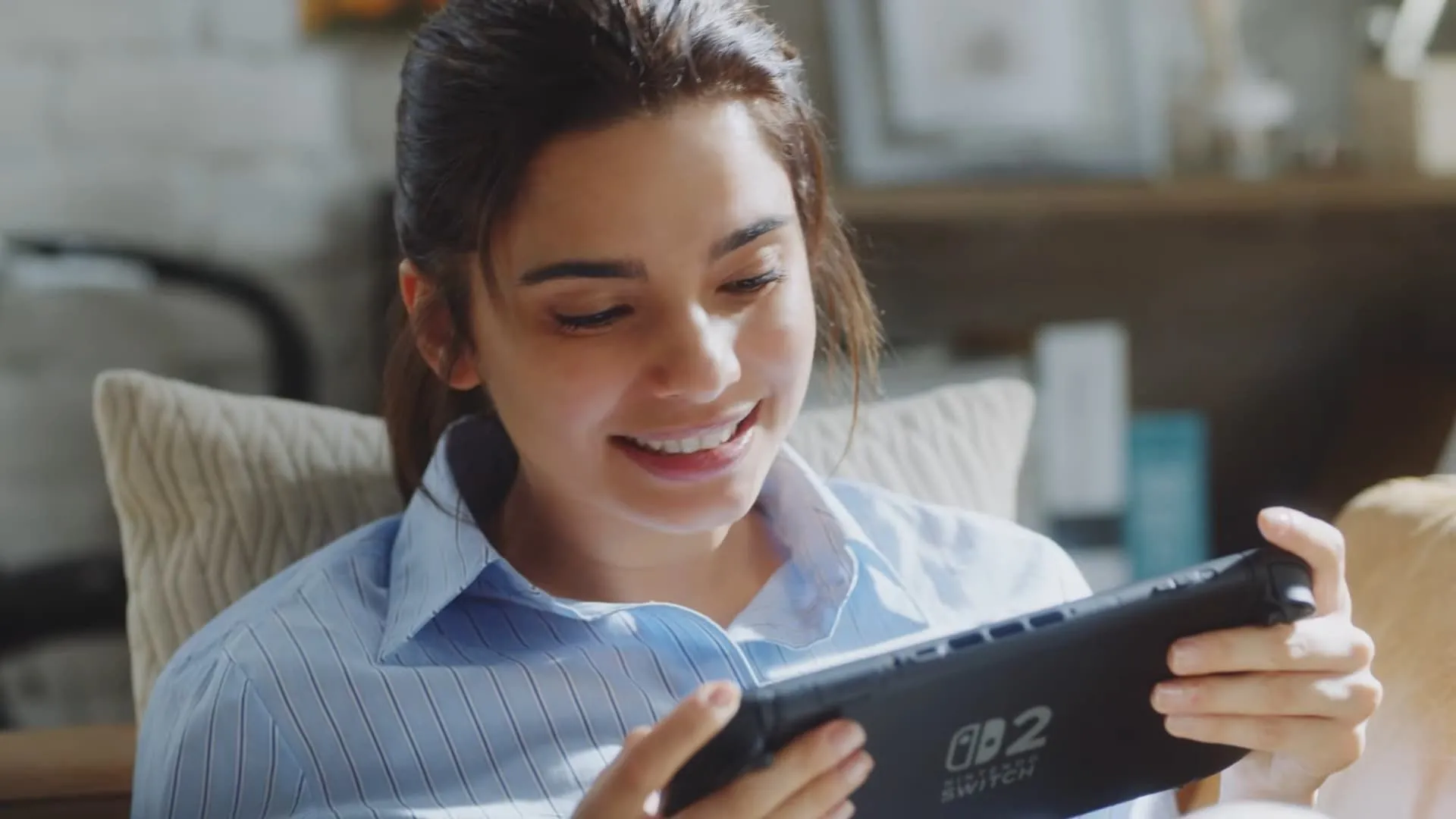 Nintendo Switch 2 ở chế độ cầm tay