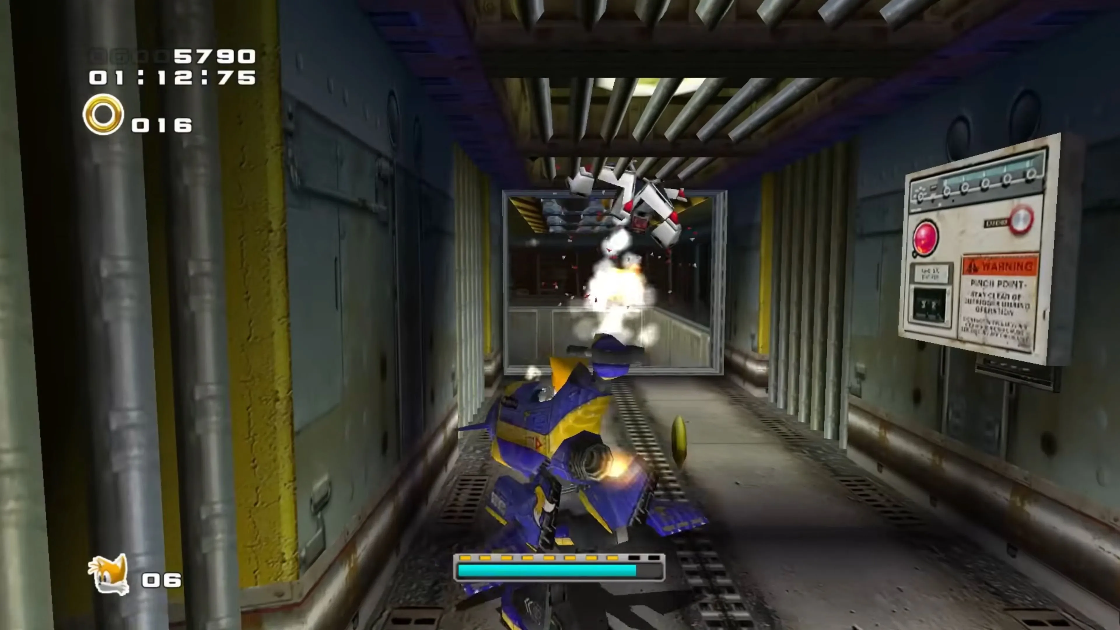 Shadow the Hedgehog thực hiện Light Speed Dash trong Sonic Adventure 2.